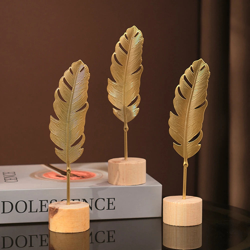 Golden Ginkgo Leaf Miniature Figurines Wooden Statue For Living Room Table Office Home Decoration Accessories Nordic Ornament