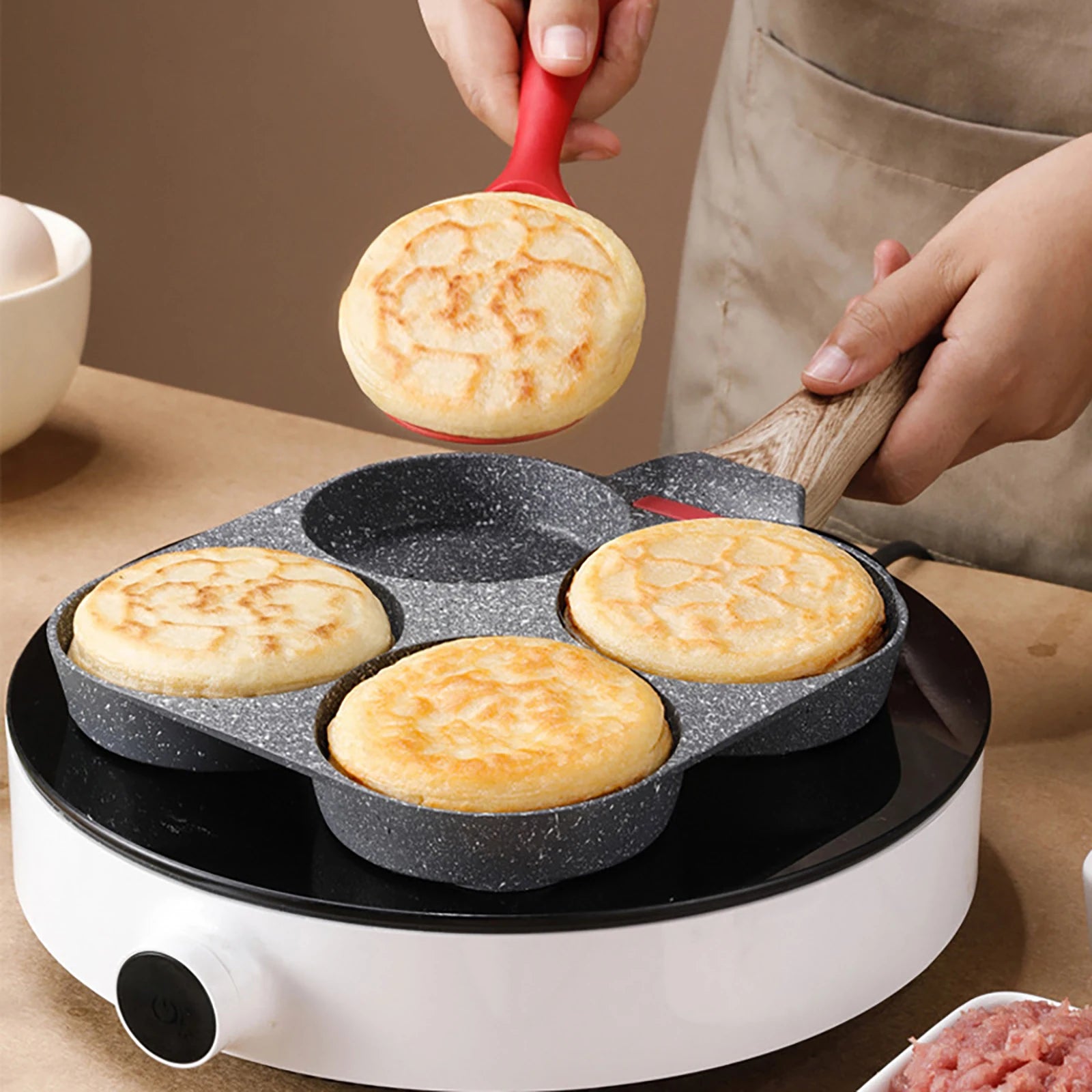 2/4 Hole Omelet Pan Frying Pot Thickened Non-stick Egg Pancake Steak Cooking Pan Hamburg Bread Breakfast Maker Kitchen Cookware