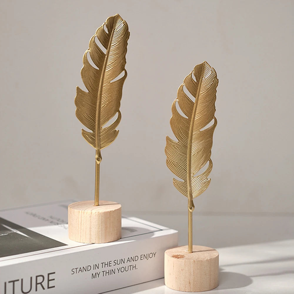 Golden Ginkgo Leaf Miniature Figurines Wooden Statue For Living Room Table Office Home Decoration Accessories Nordic Ornament